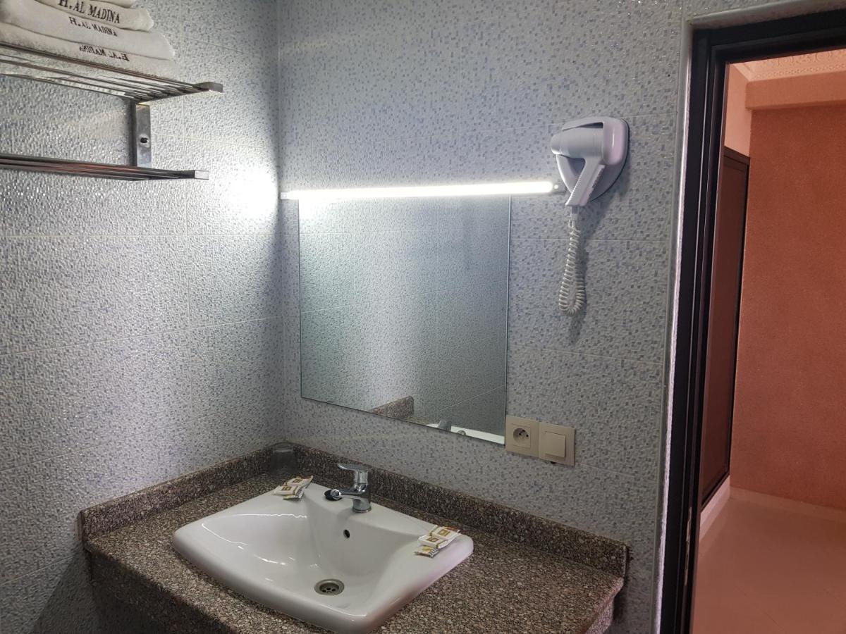 Hotel Al Madina Safi Exterior photo